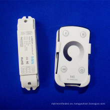 Controlador inalámbrico RF Dimmer DC12-24V con regulador de voltaje constante CV Dimensión M1 + M3-3A